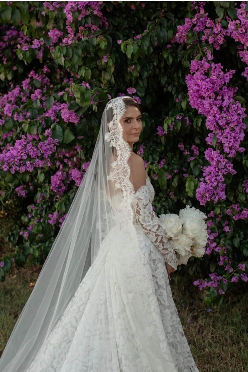 The Nicole Veil 1